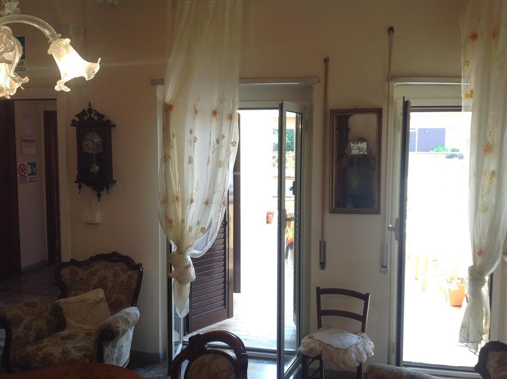 Appartamento Zia Gesina Λίντο ντι Όστια Εξωτερικό φωτογραφία